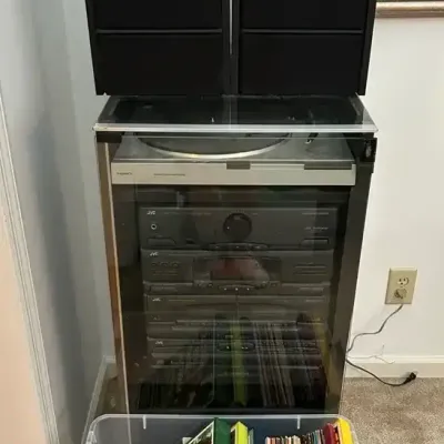 Vintage JVC Component Stereo System, Bose 201 Series III Speakers & Record Album Collection