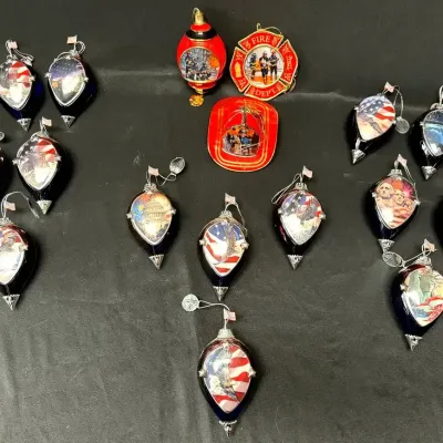 Bradford Exchange Patriotic Glass Ornaments & Courage Under Fire Collectibles