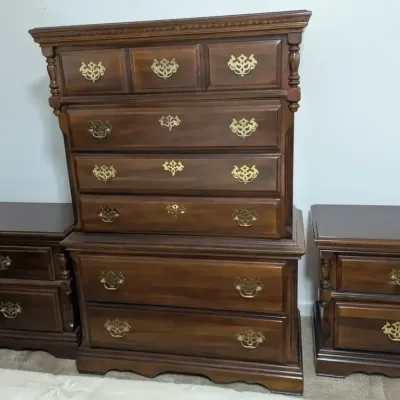 Lexington Cherry Series 490 Chest & Matching Nightstands