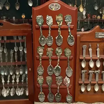 Cottage Garden Collection, Nabisco Advertising & Hershey Commemorative Spoon Display Collection