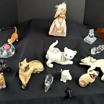 Vintage Cat Figurine Collection Featuring Fenton, Uruguay Siamese & Music Box