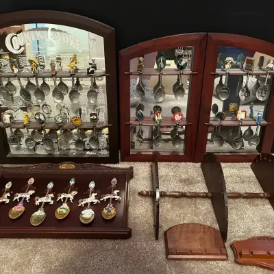 Advertising, Carousel Romance & Collectible Spoon Display Collection with Display Cases