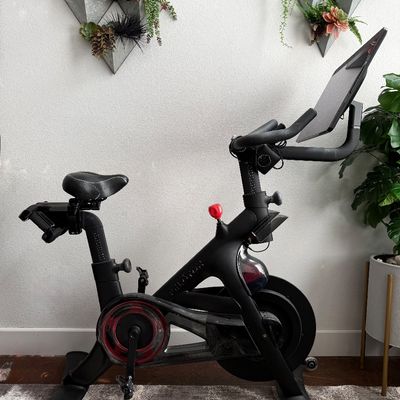 Sale Photo Thumbnail #62: Peleton stationary bike