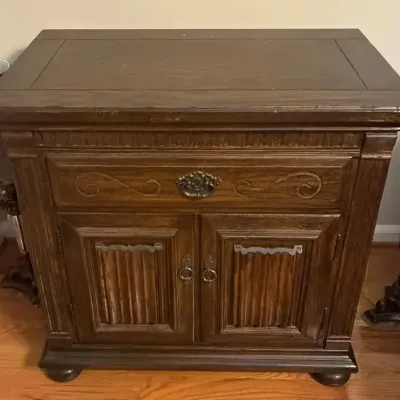 Ethan Allen Nightstand with Tongue-and-Groove Drawer