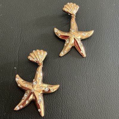 Sale Photo Thumbnail #219: Gold Tone starfish dangle fashion earrings 
Please see attached pictures