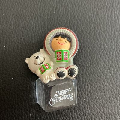 Sale Photo Thumbnail #102: Vintage Christmas fashion Brooch 
Please see attached pictures