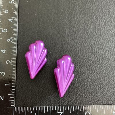 Sale Photo Thumbnail #198: Beautiful Purple Fashion earrings 
Please see attached pictures