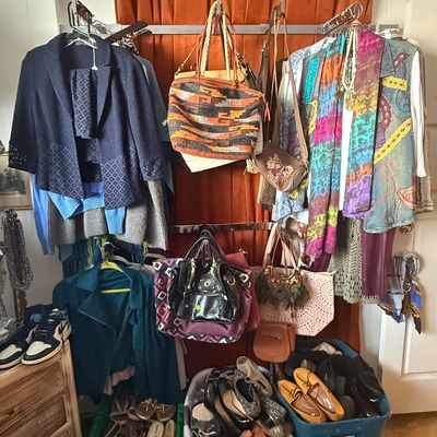 Sale Photo Thumbnail #153