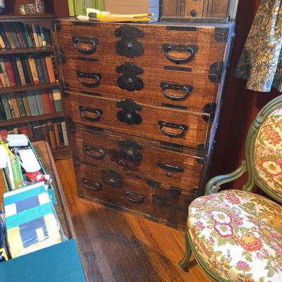 Sale Photo Thumbnail #8: Japanese Tansu Chest