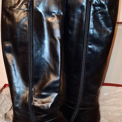 Sale Photo Thumbnail #256: Salvatore Ferragamo Black Leather Riding Boots with Gancini Detail
