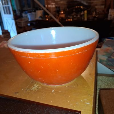Sale Photo Thumbnail #756: Pyrex Primary Color Mixing Bowl (Orange/Red) - Friendship or Poppy Pattern