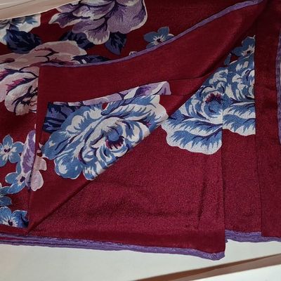 Sale Photo Thumbnail #618: Hanae Mori Floral Silk Scarf