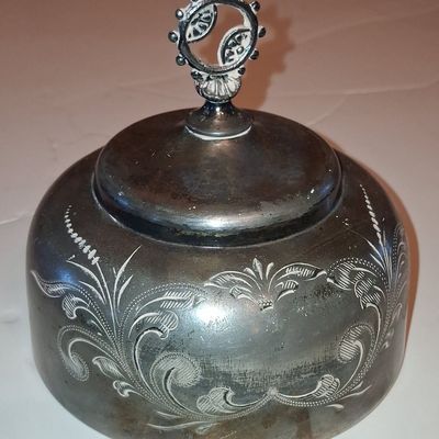 Sale Photo Thumbnail #427: Victorian Silver Plated Butter Dish with Cover