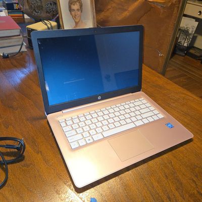 Sale Photo Thumbnail #306: HP Stream 14-cb172wm Laptop