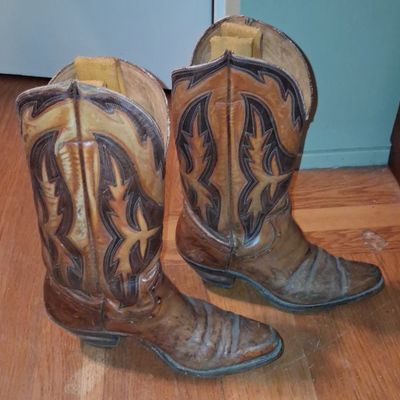 Sale Photo Thumbnail #455: Vintage Corral Women's Eagle Overlay Western Boots