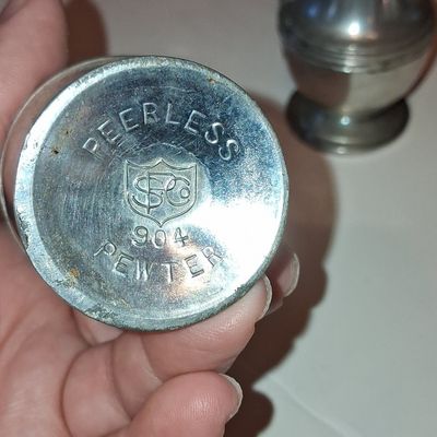 Sale Photo Thumbnail #828: Peerless Pewter Salt and Pepper Shakers #904