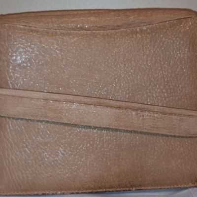 Sale Photo Thumbnail #627: Vintage Textured Leather Shoulder Bag