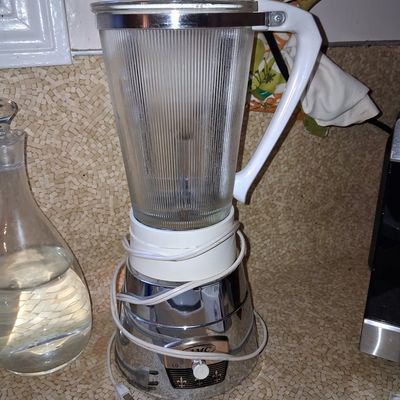 Sale Photo Thumbnail #496: Iona Vintage Chrome Blender