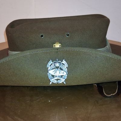 Sale Photo Thumbnail #307: Australian Army Fayrefield Slouch Hat (1965)