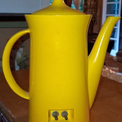 Sale Photo Thumbnail #733: Nagae Electric Coffee Percolator