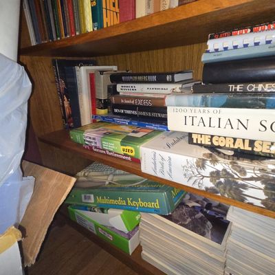 Sale Photo Thumbnail #758: Collection of Art History and Reference Books