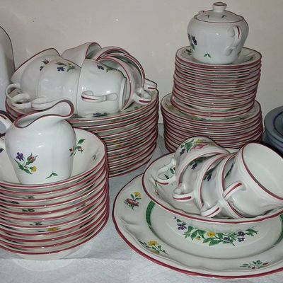 Sale Photo Thumbnail #213: Villeroy & Boch Petite Fleur Dinnerware Collection 62 pieces
