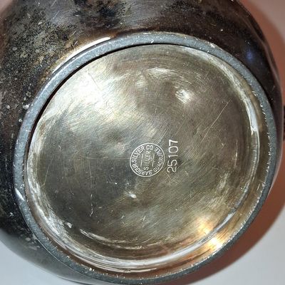 Sale Photo Thumbnail #893: Barbour Silver Co. Quadruple Plate Sugar Bowl with Lid