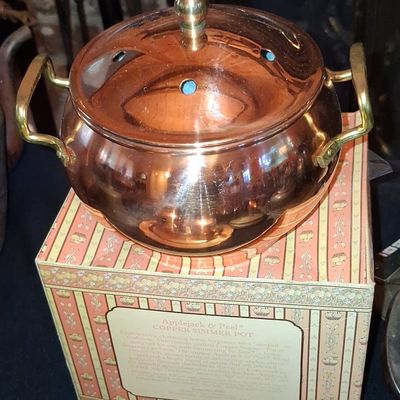Sale Photo Thumbnail #878: Applejack & Peel Copper Simmer Pot
