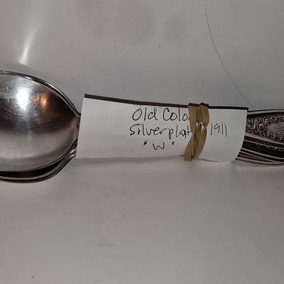 Sale Photo Thumbnail #962: 1847 Rogers Bros. Old Colony Silverplated Spoons