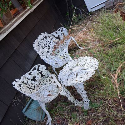 Sale Photo Thumbnail #268: Vintage Cast Iron Grapevine Pattern Bistro Set