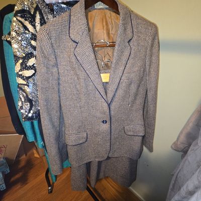 Sale Photo Thumbnail #632: Gordon of Philadelphia Women's Tweed Suit