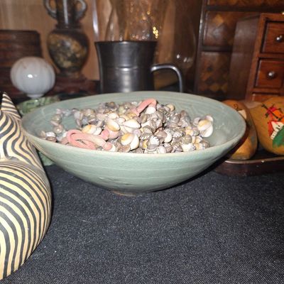 Sale Photo Thumbnail #662: Celadon Glazed Ceramic Bowl with Seashell Collection