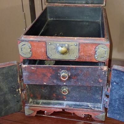 Sale Photo Thumbnail #234: Vintage Korean Bandaji Jewelry Chest
