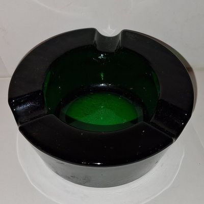 Sale Photo Thumbnail #972: Mid-Century Modern Emerald Green Glass Ashtray