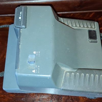 Sale Photo Thumbnail #755: Polaroid Impulse AF Instant Camera