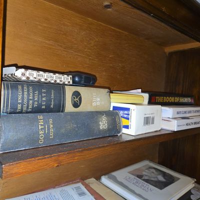 Sale Photo Thumbnail #631: Assorted Vintage Home Reference and Literature Collection
