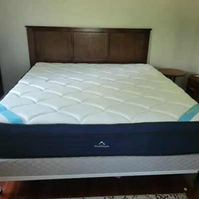 Sale Photo Thumbnail #22: King Size Bed/ Mattress 