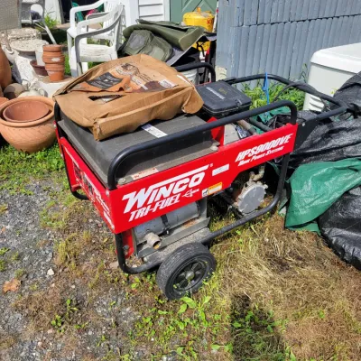 Sale Photo Thumbnail #15: Newer Electric Start Generator 