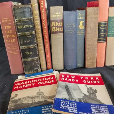 Vintage Book Lot - Aku-Aku, Mrs Mike, DC and NYC Guides