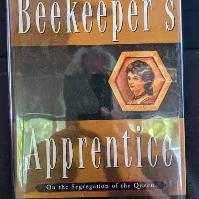 Laurie King Beekeepers Apprentice - 1994 Signed First Edition