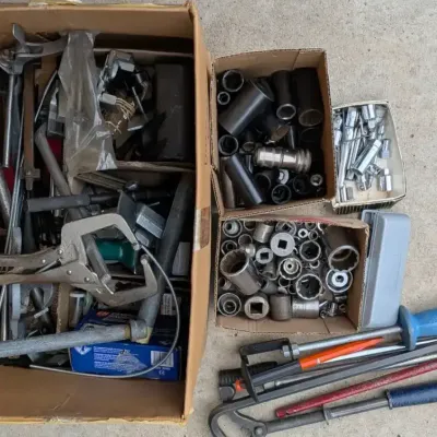 Campbell Hausfeld Butterfly Impact Wrench and Clamp Lot