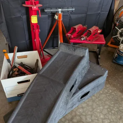 Central Machinery Manual Tire Changer with Jumper Cables