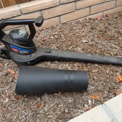 Toro SUPER BLOWER - Leaf Blower
