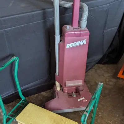 Regina 22.5 Upright Vacuum and Folding Garden Kneeler