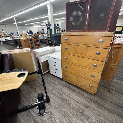 Sale Photo Thumbnail #148