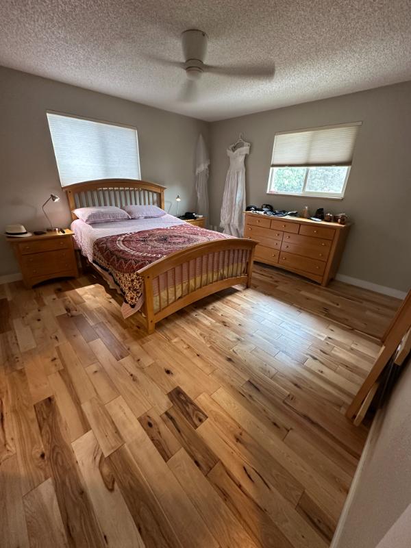 Sale Photo Thumbnail #328