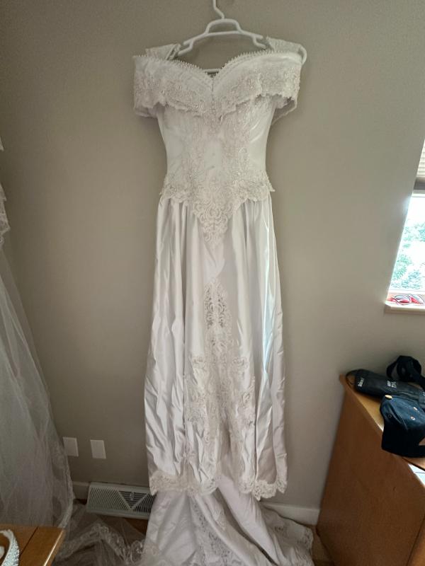 Sale Photo Thumbnail #345