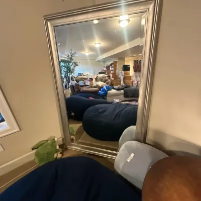 Wall mirror