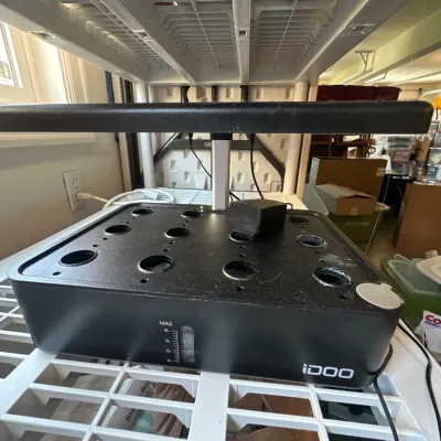 iDoo Hydronics indoor smart garden planter
