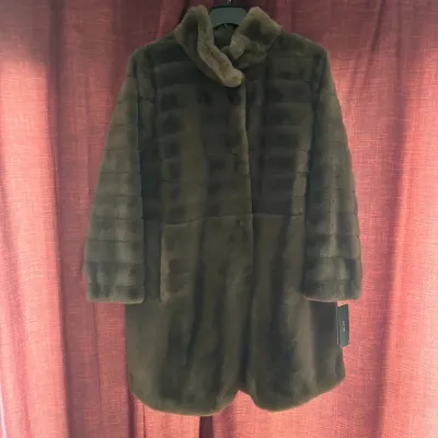 Sale Photo Thumbnail #86